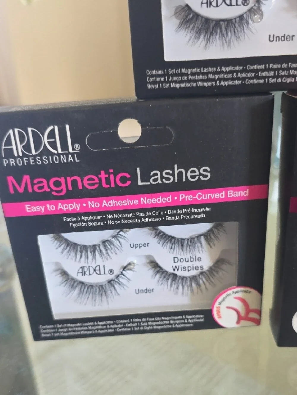 Ardell Magnetic Lashes Set with Magnetic Gel Liner - 5pc Set
